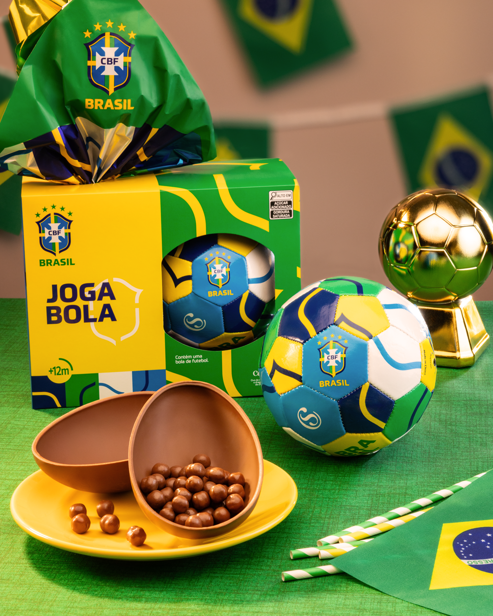 Ovo de P&aacute;scoa ao Leite Bola CBF Chocoesportes 170g, , large. image number 1